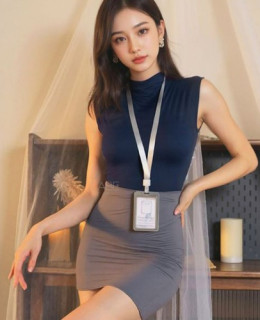네이비 미니멀 이머시브 오피스룩