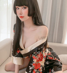 블랙 플라워 오프숄더 기모노